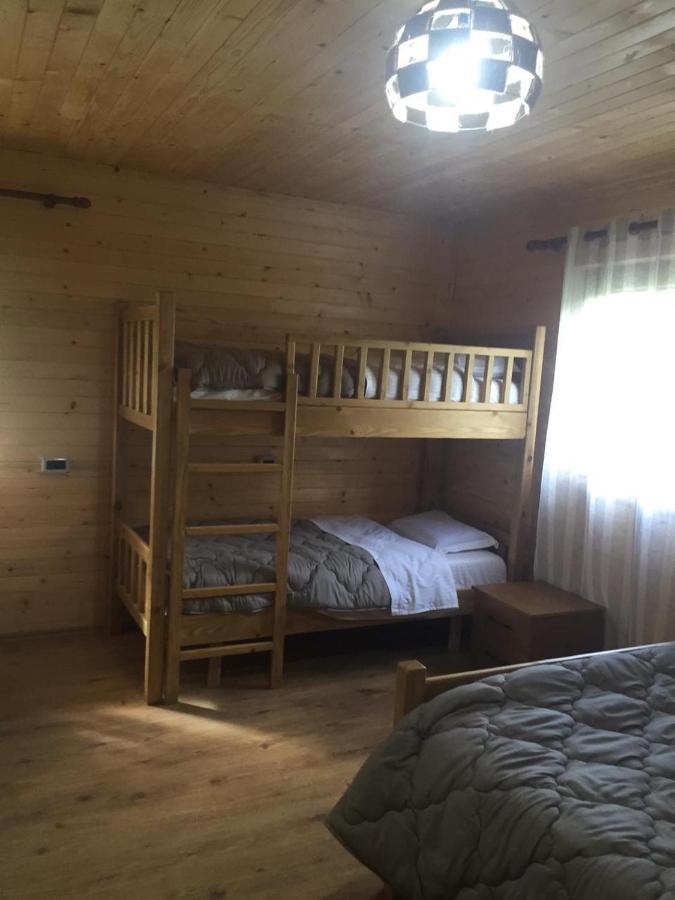 Guesthouse Demushi Valbona Exteriör bild
