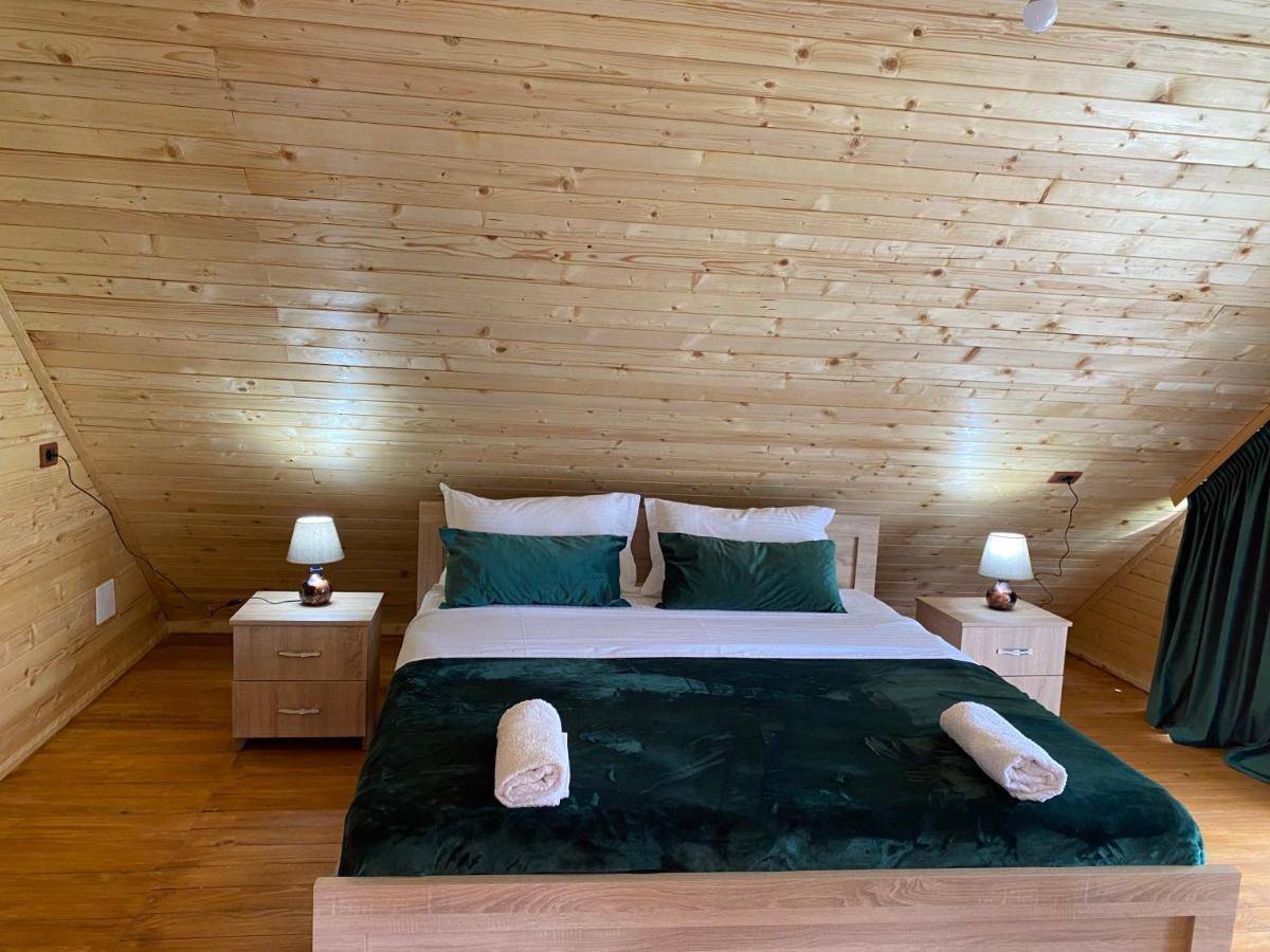 Guesthouse Demushi Valbona Exteriör bild